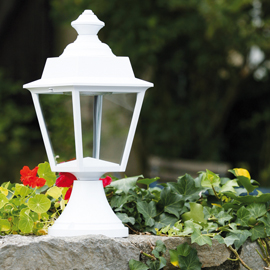 Chenonceau Model 8 Bollard Light